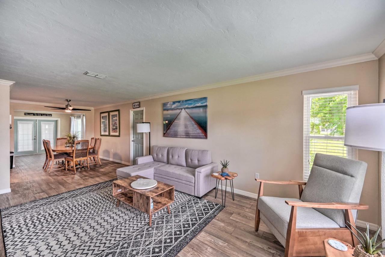 Waterfront Lake Placid Escape With Dock And Lanai Buitenkant foto